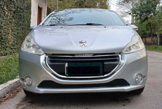 PEUGEOT 208 1.5 ACTIVE 8V FLEX 4P MANUAL PEUGEOT 208 1.5 ACTIVE 8V FLEX 4P MANUAL